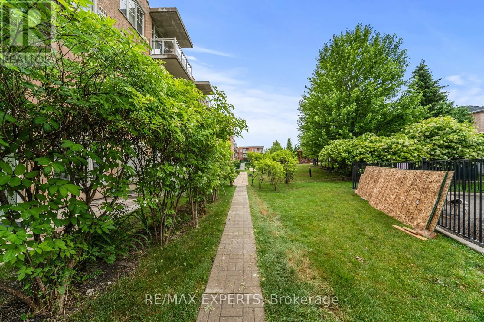 105 - 10211 KEELE STREET