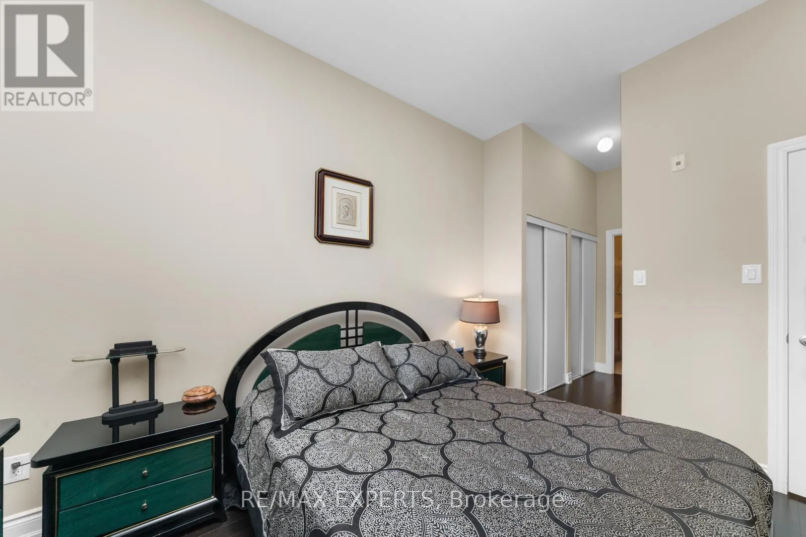 105 - 10211 KEELE STREET