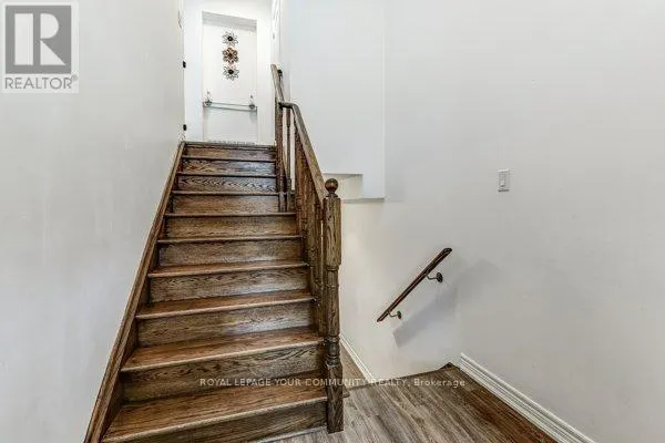 11 - 9205 BATHURST STREET