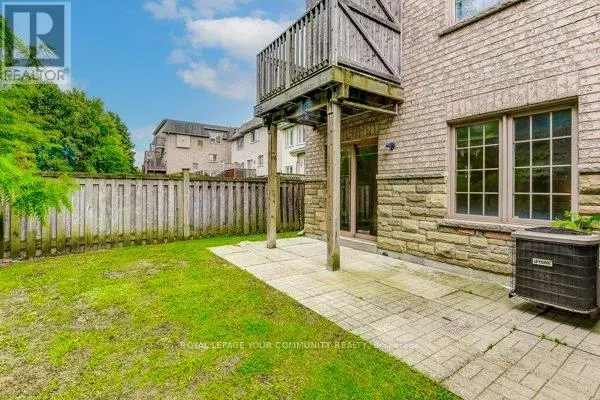 11 - 9205 BATHURST STREET