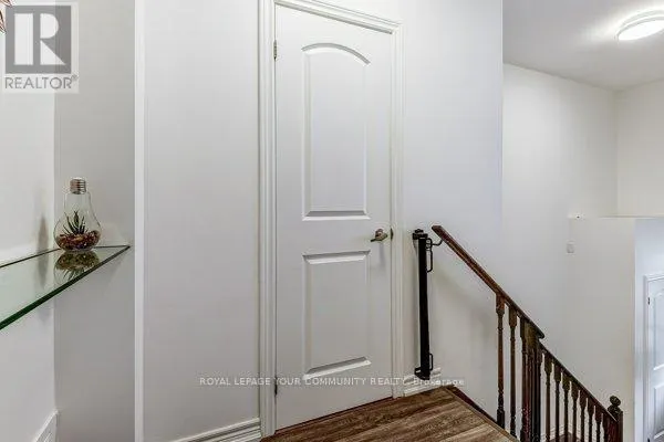 11 - 9205 BATHURST STREET