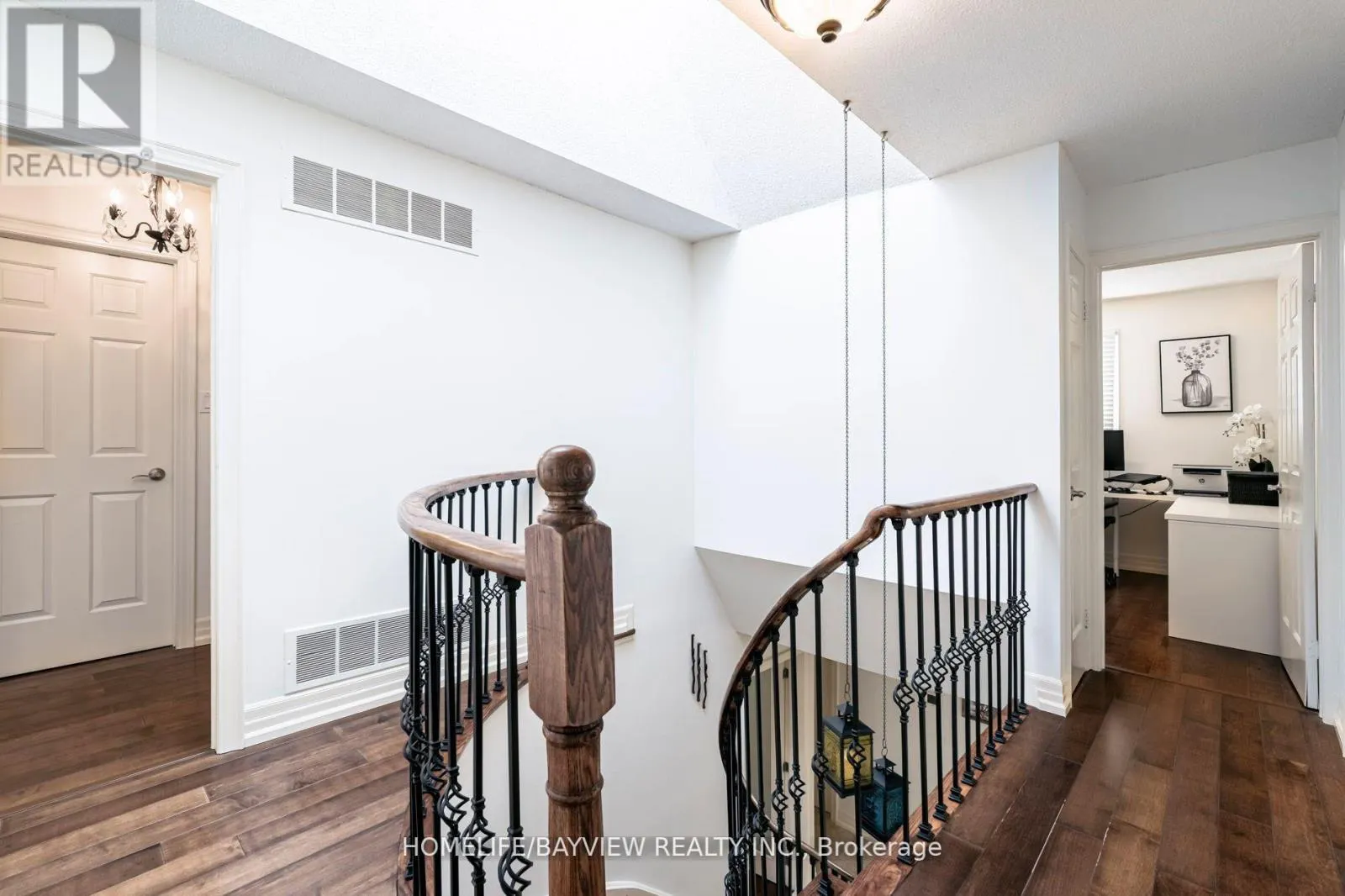 40 GARDNER PLACE