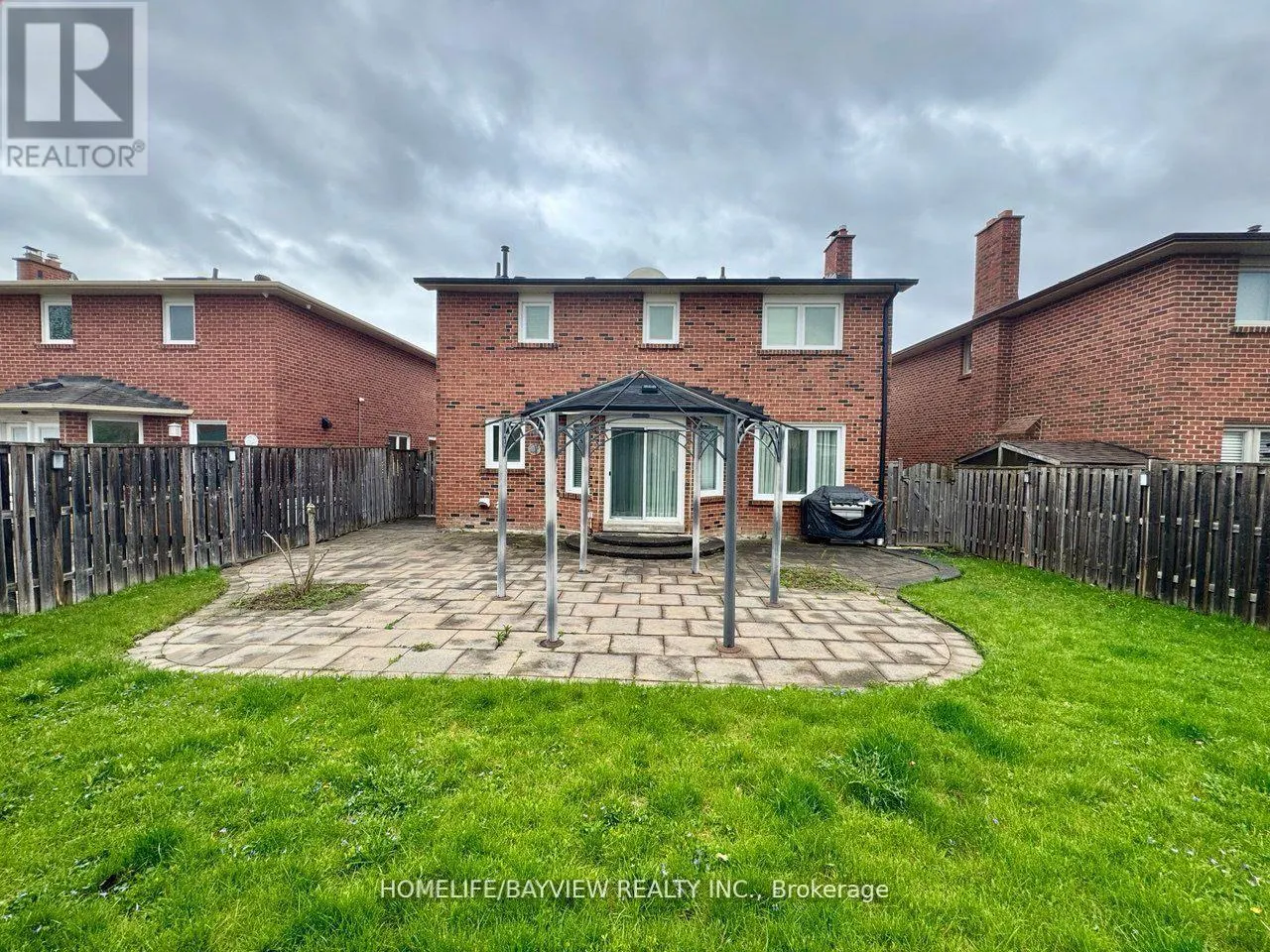 40 GARDNER PLACE