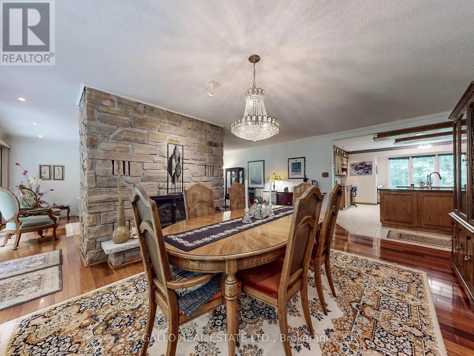 15 MAPLE BUSH TRAIL