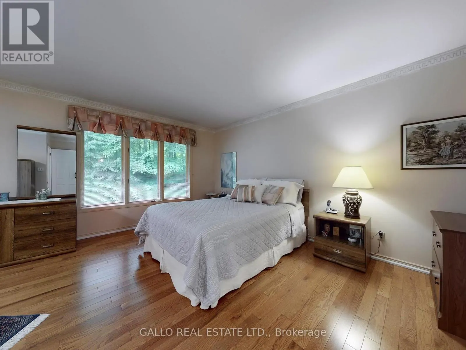 15 MAPLE BUSH TRAIL