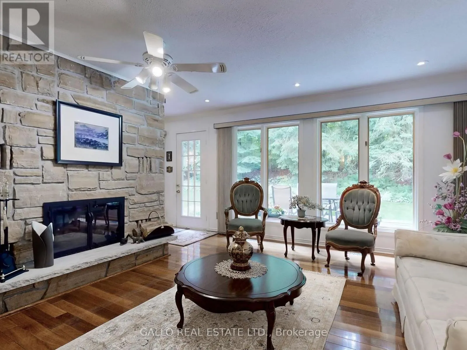 15 MAPLE BUSH TRAIL
