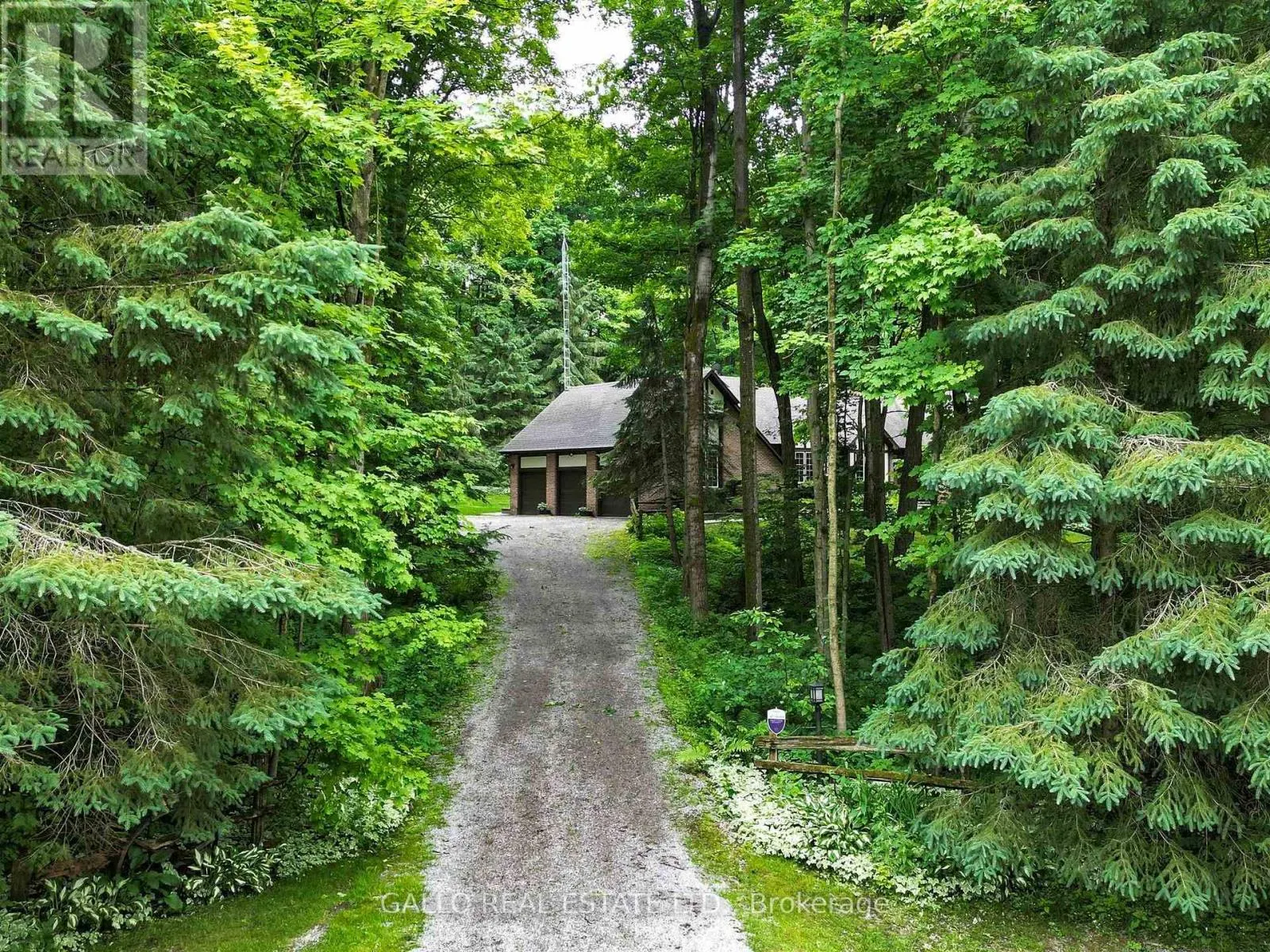 15 MAPLE BUSH TRAIL
