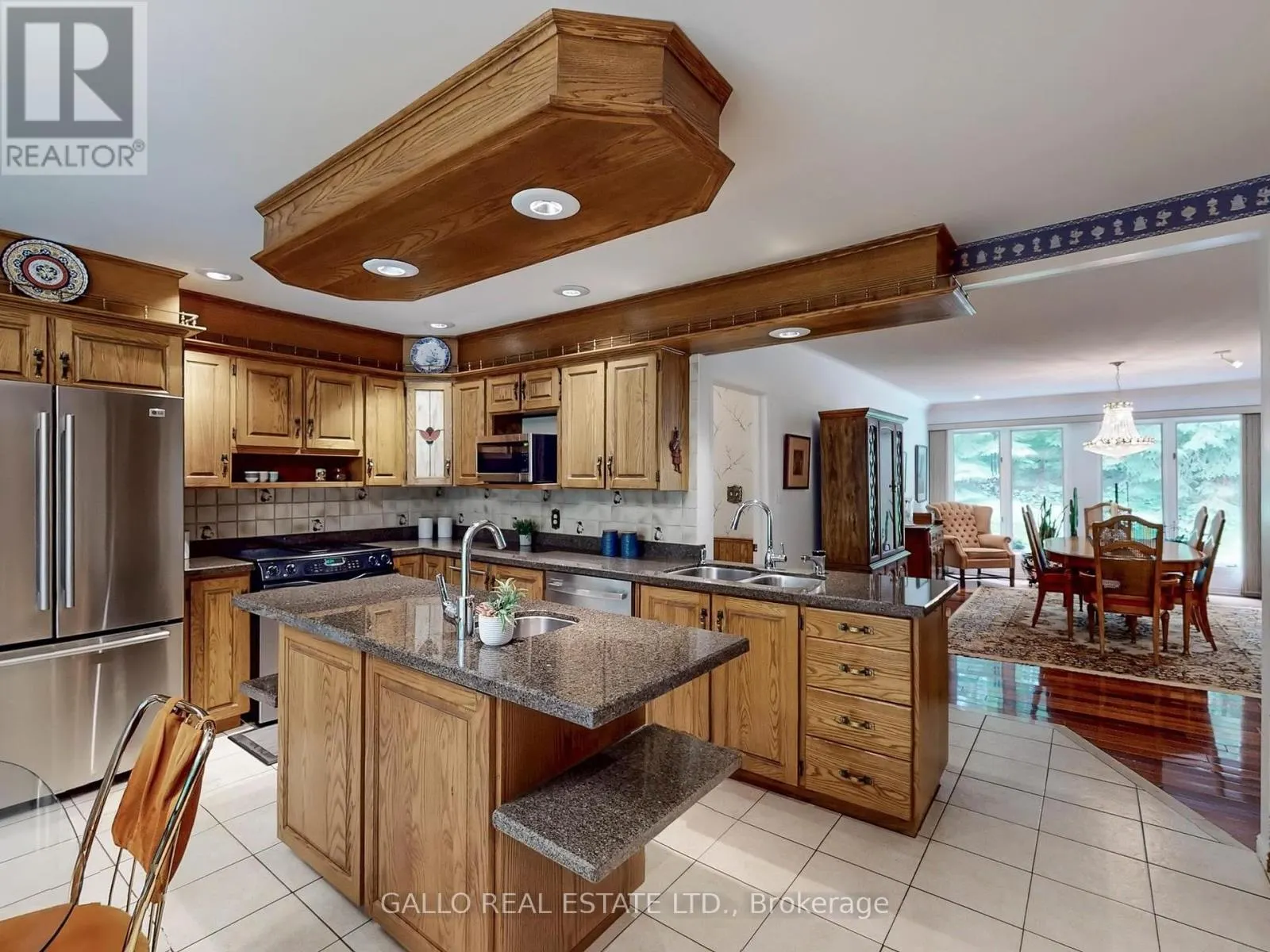 15 MAPLE BUSH TRAIL