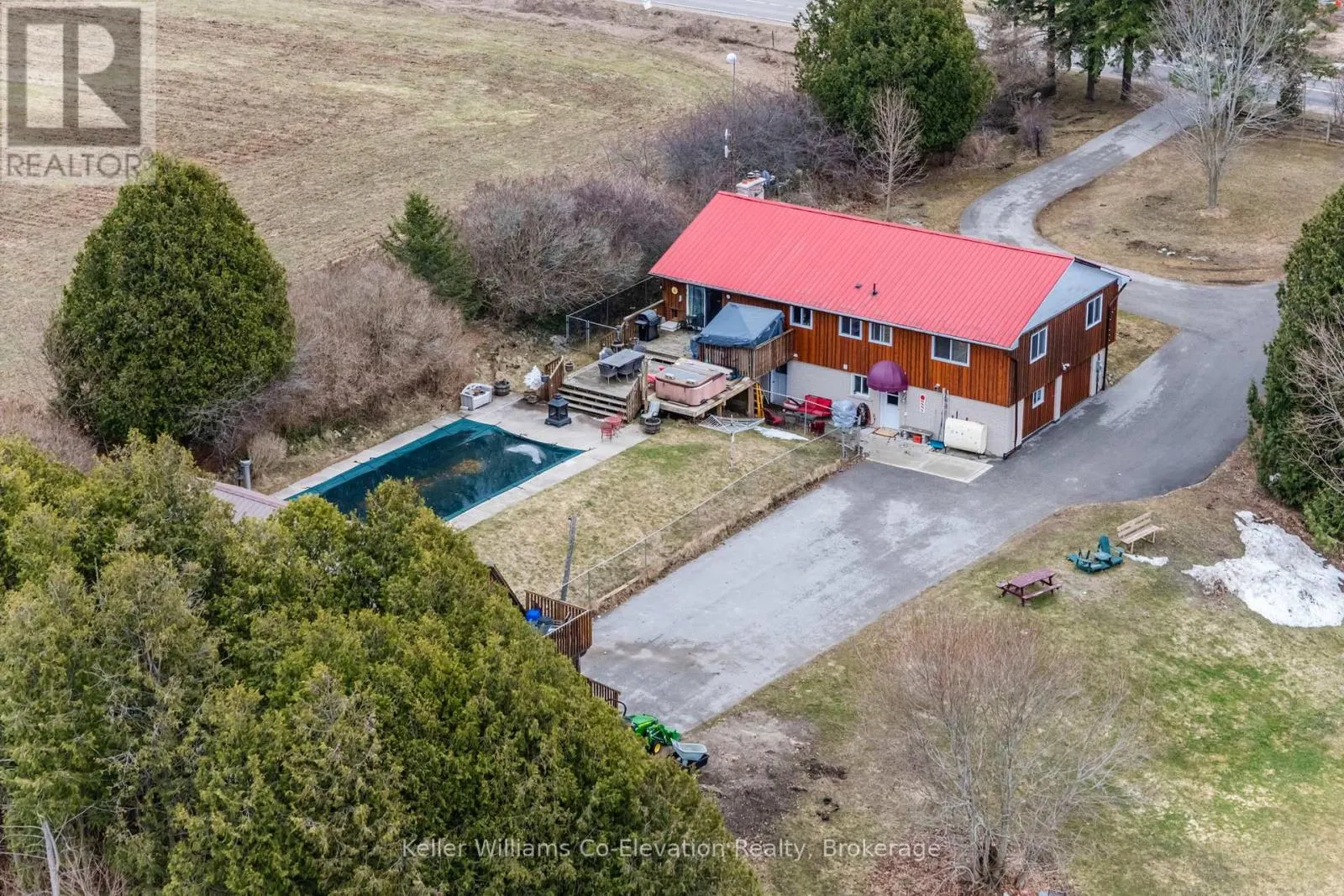 4684 10TH SIDE ROAD