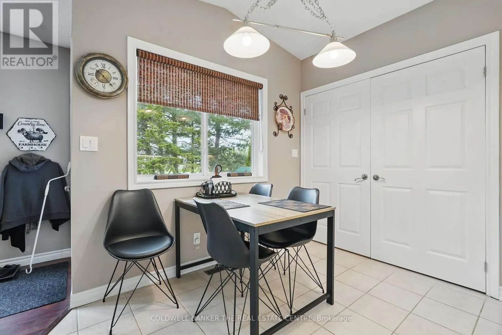 15 RECREATION DRIVE