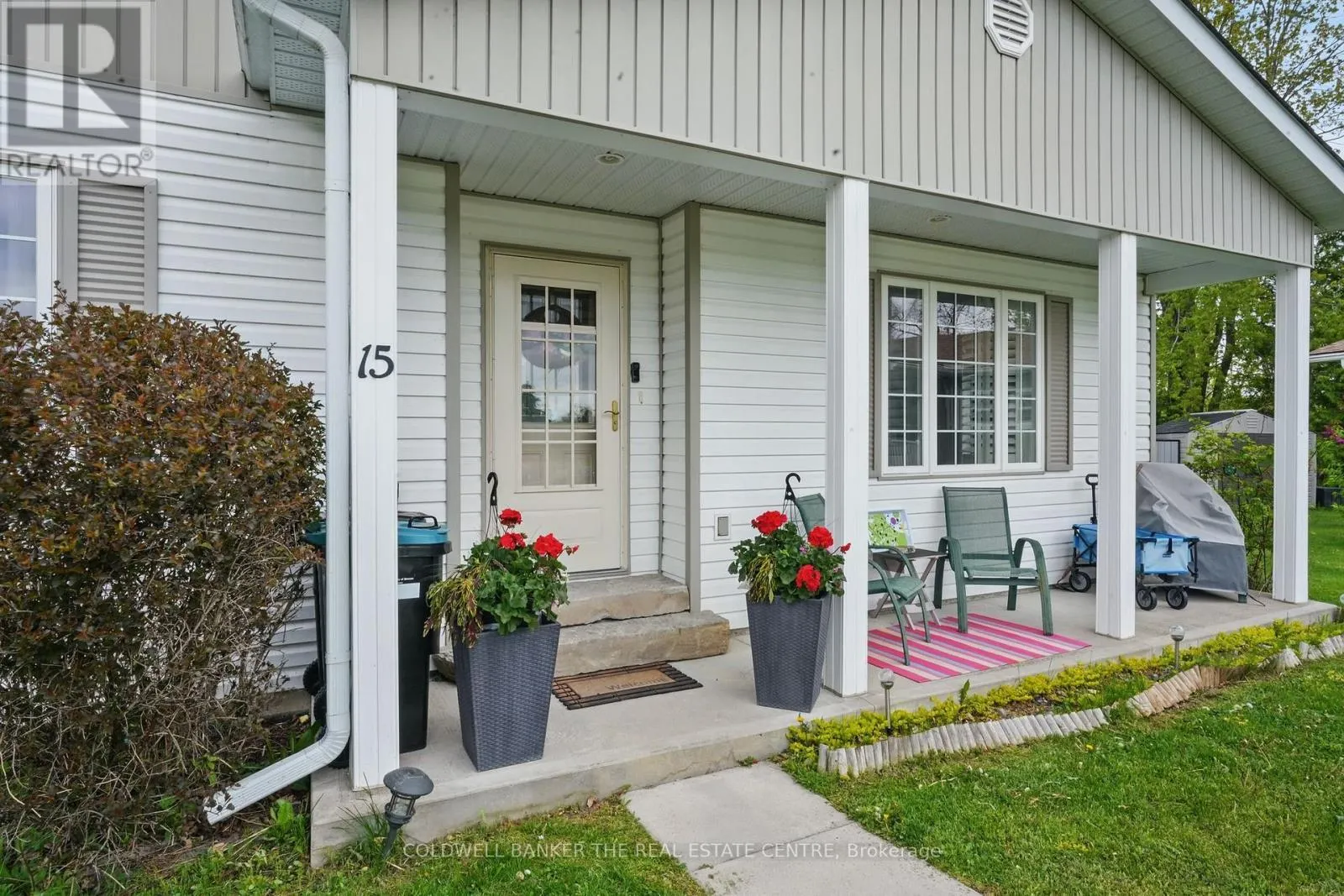 15 RECREATION DRIVE