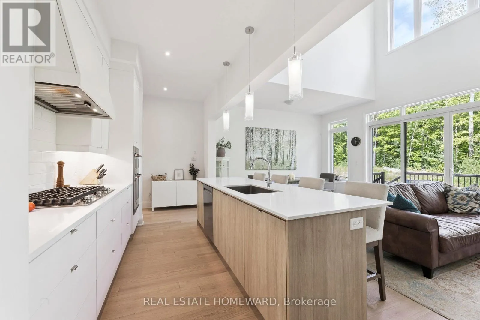 11 LOIS TORRANCE TRAIL