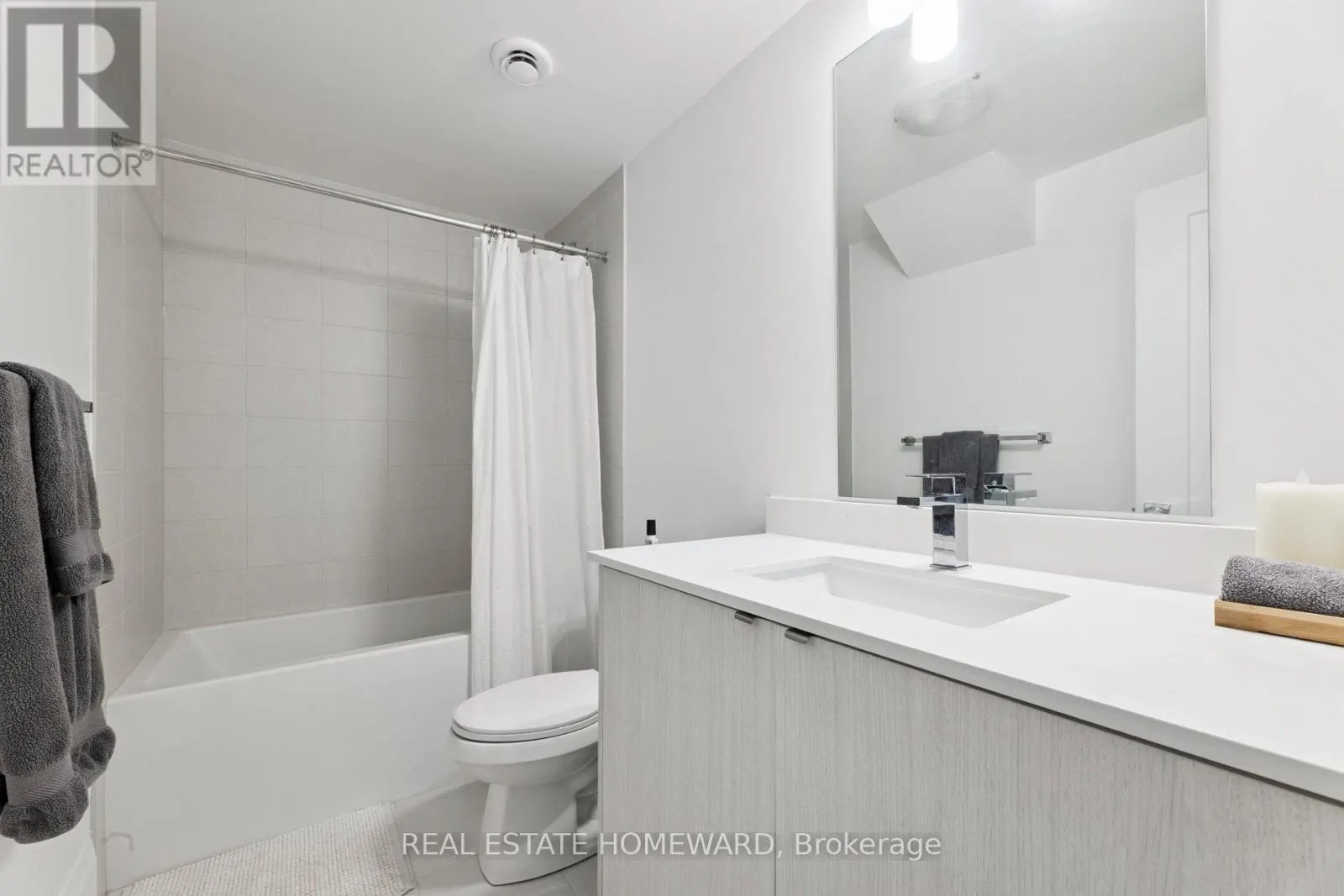 11 LOIS TORRANCE TRAIL