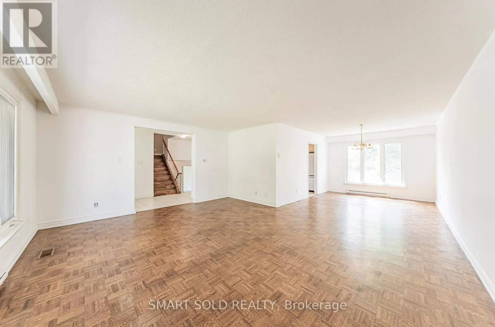 75 STOCKDALE CRESCENT