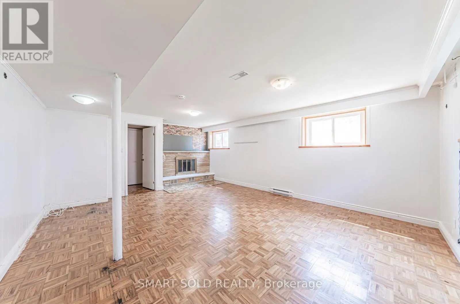 75 STOCKDALE CRESCENT