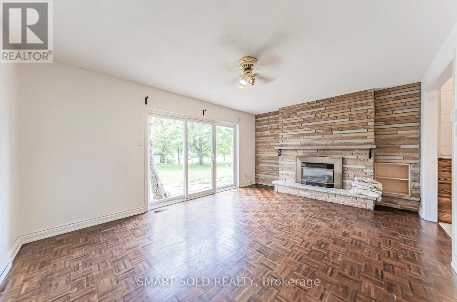 75 STOCKDALE CRESCENT