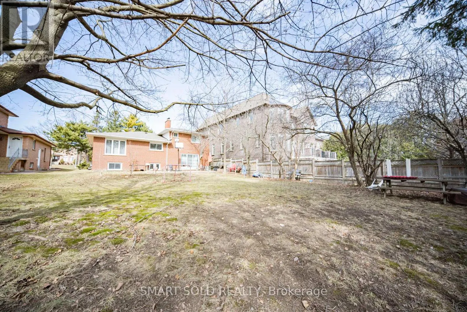 75 STOCKDALE CRESCENT