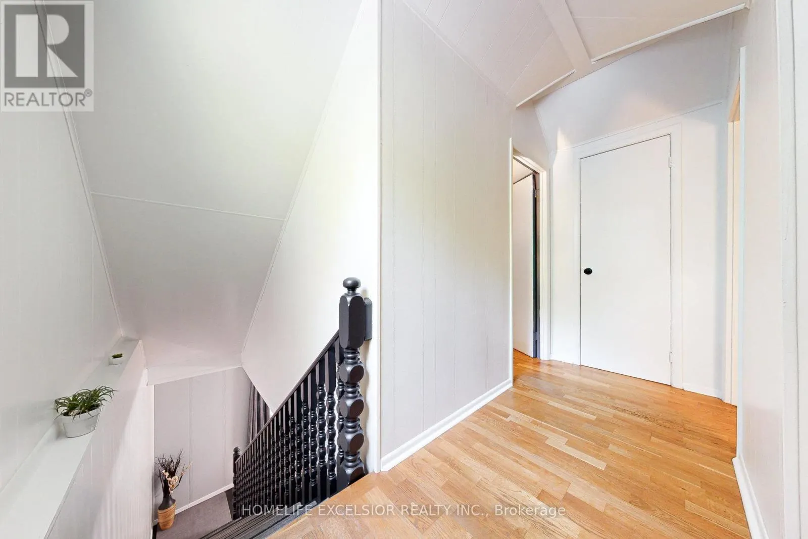19043 CENTRE STREET