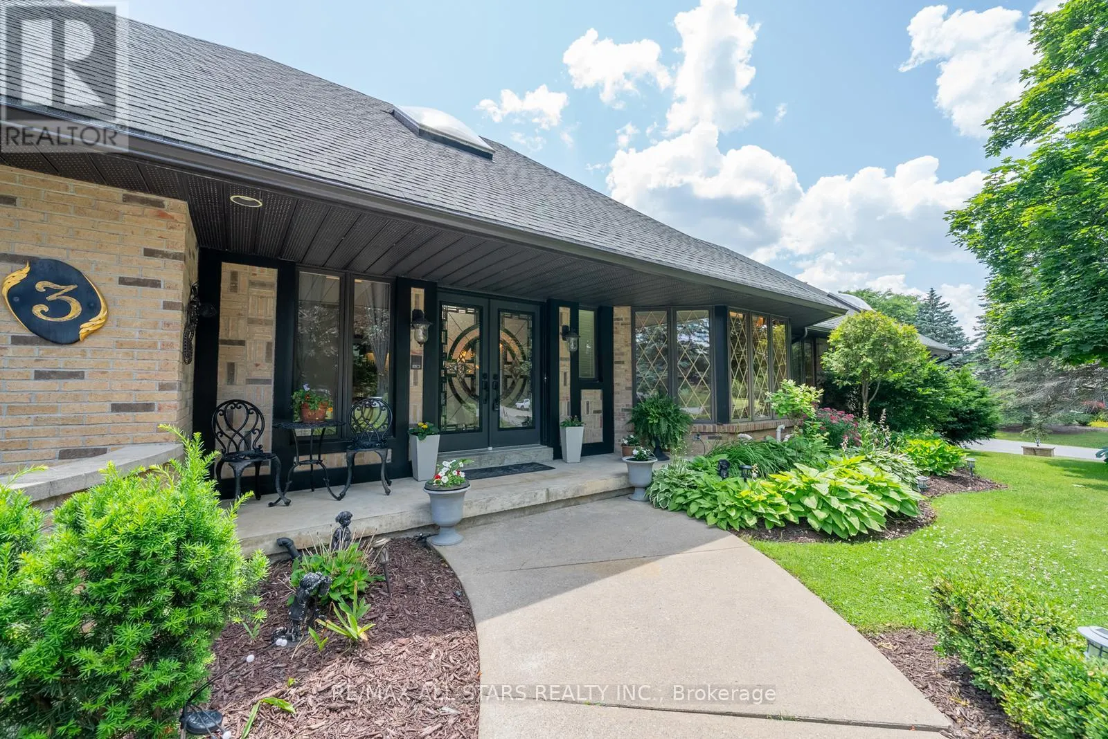 3 MARILYN AVENUE
