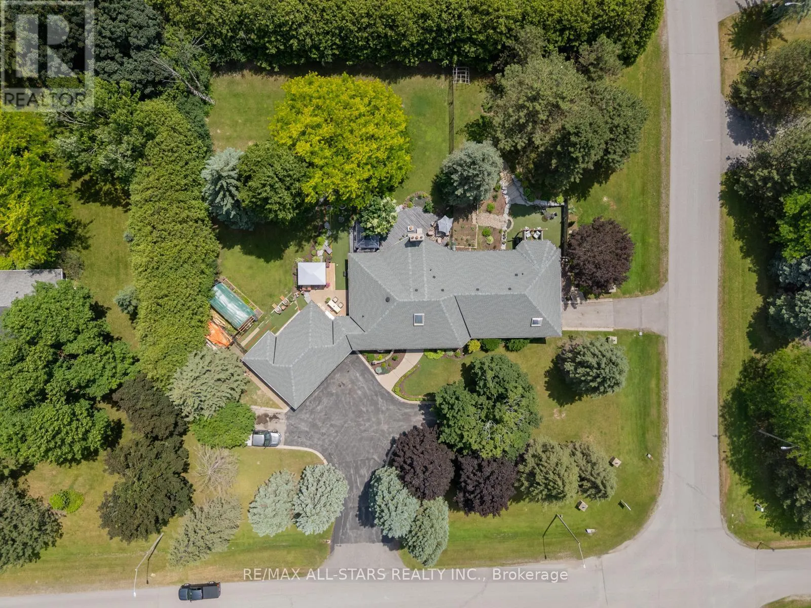 3 MARILYN AVENUE