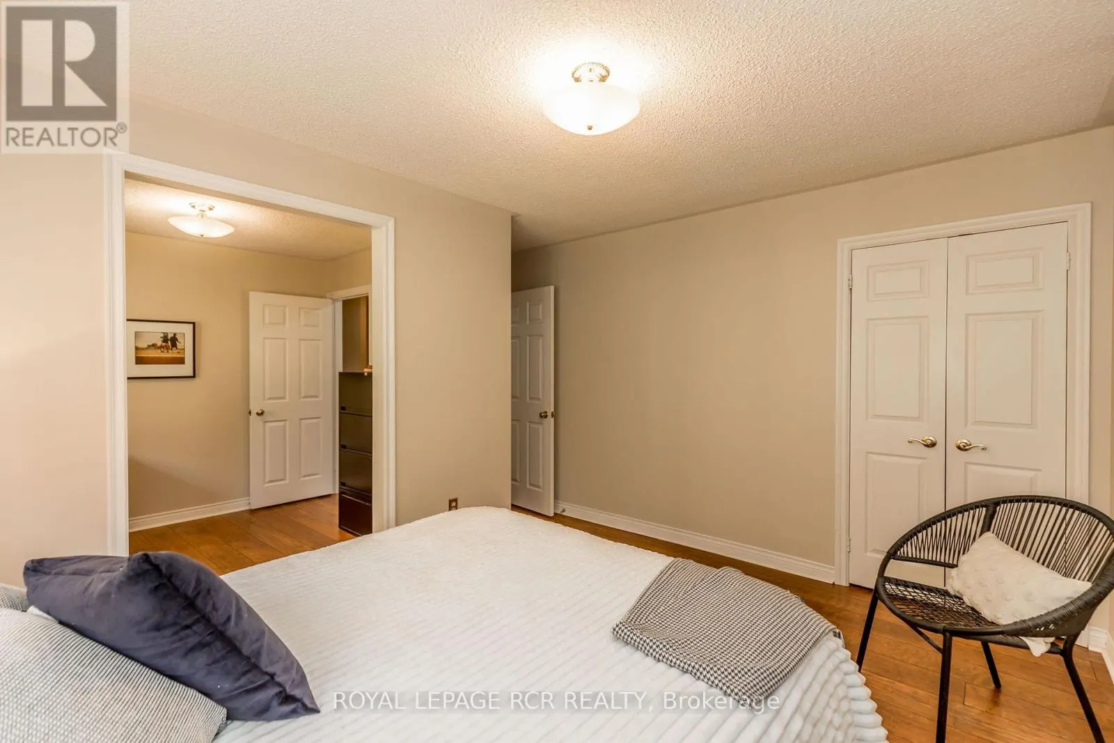 2100 DAVIS DRIVE W