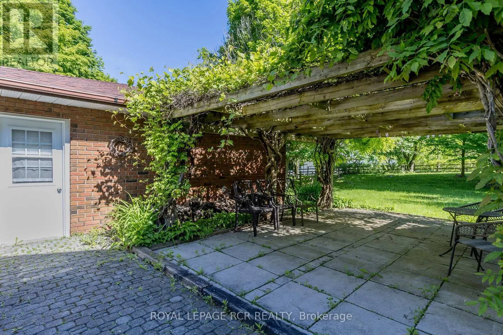 2100 DAVIS DRIVE W