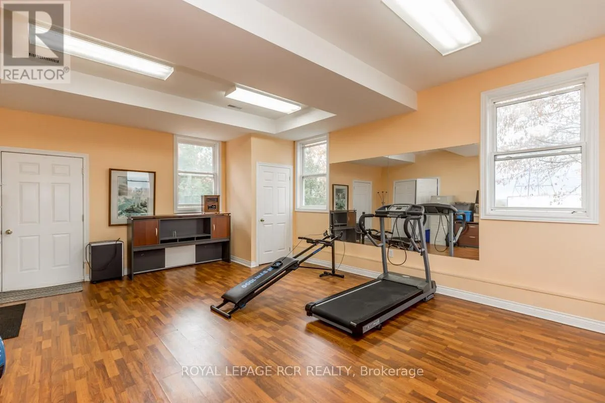 2100 DAVIS DRIVE W