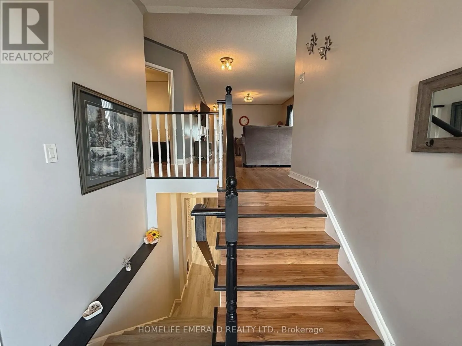 144 MAPLEWOOD DRIVE