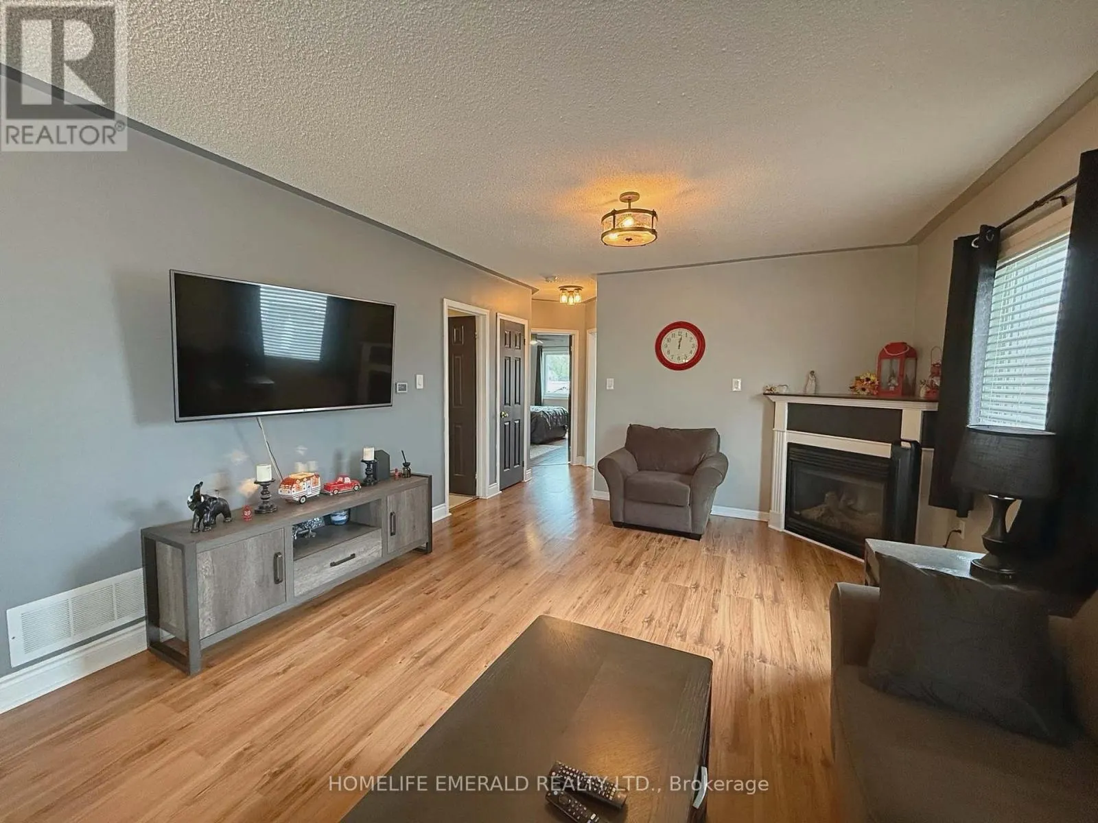 144 MAPLEWOOD DRIVE