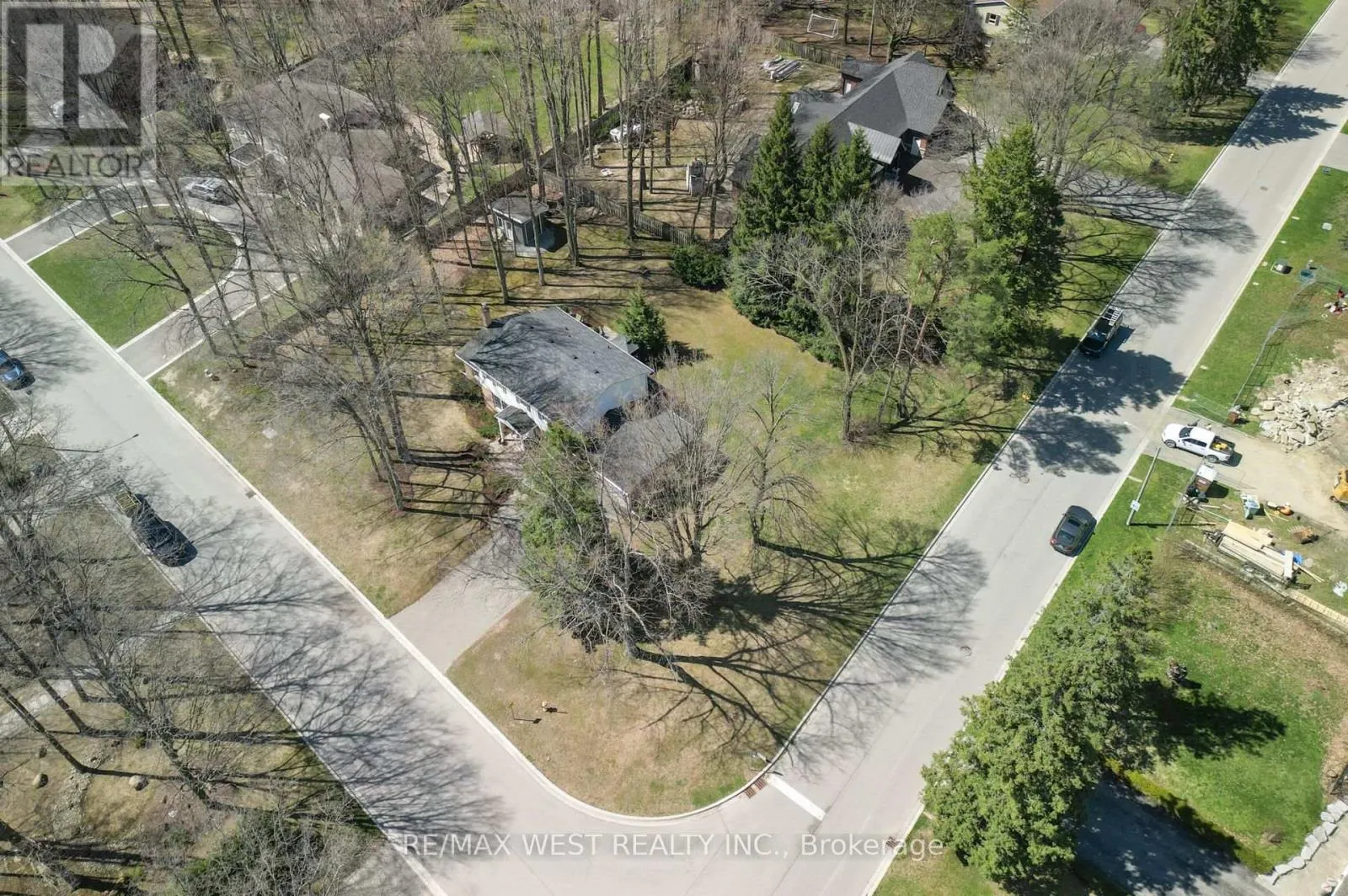 24 CEDARWOOD CRESCENT