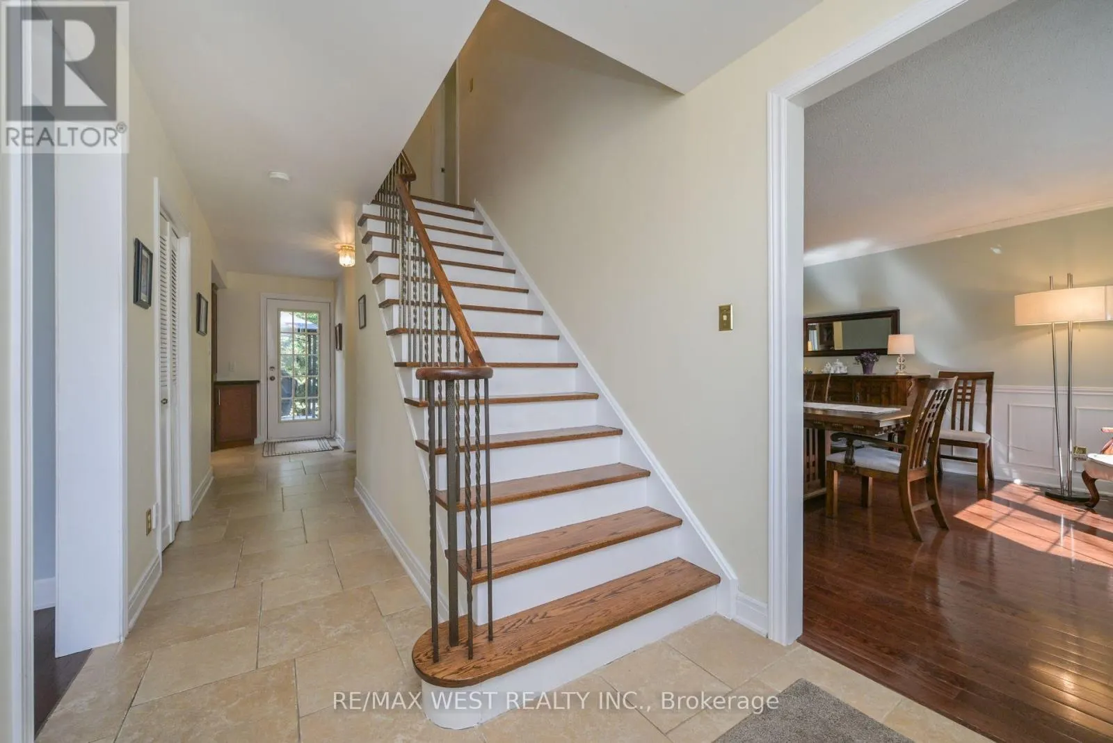 24 CEDARWOOD CRESCENT