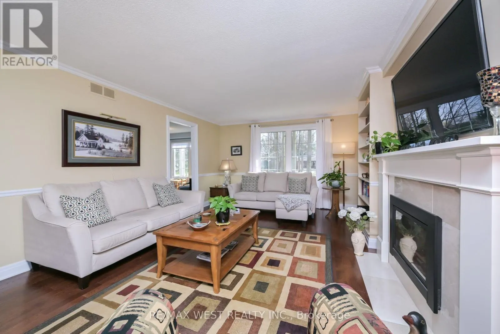 24 CEDARWOOD CRESCENT