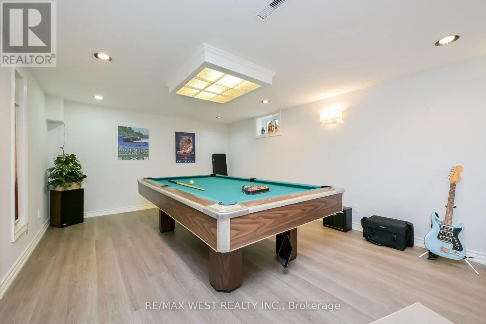 24 CEDARWOOD CRESCENT