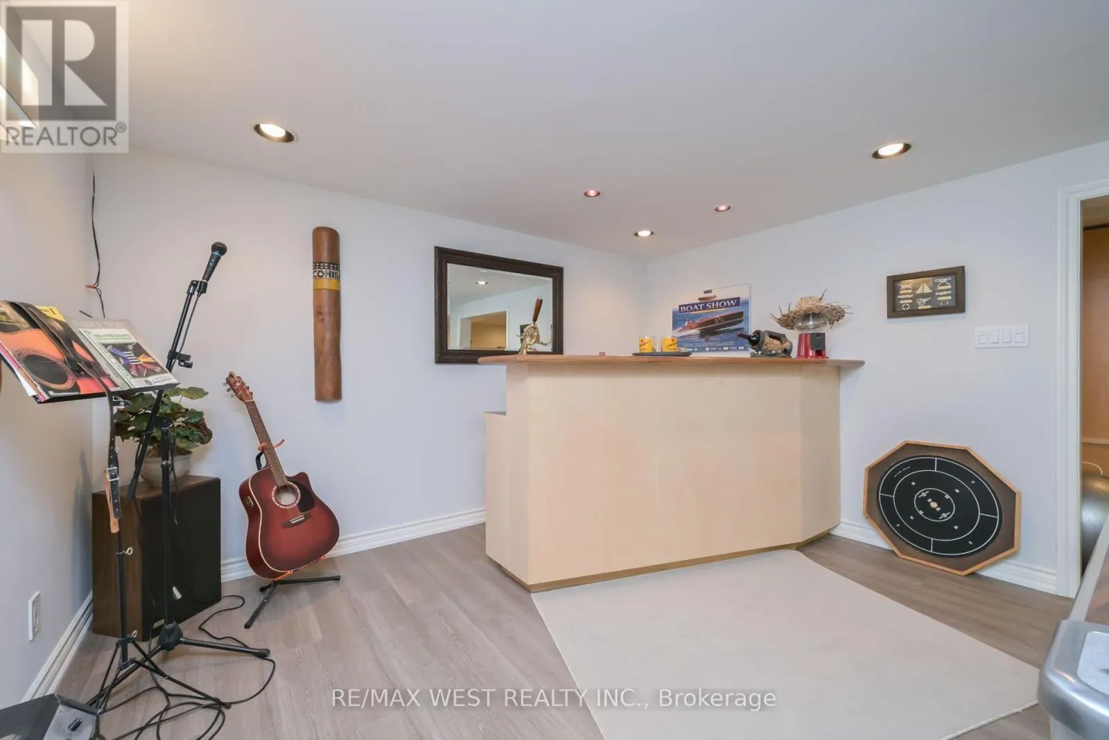 24 CEDARWOOD CRESCENT