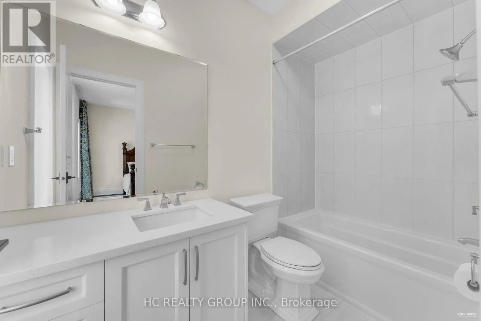 27 SIR HENRY COURT