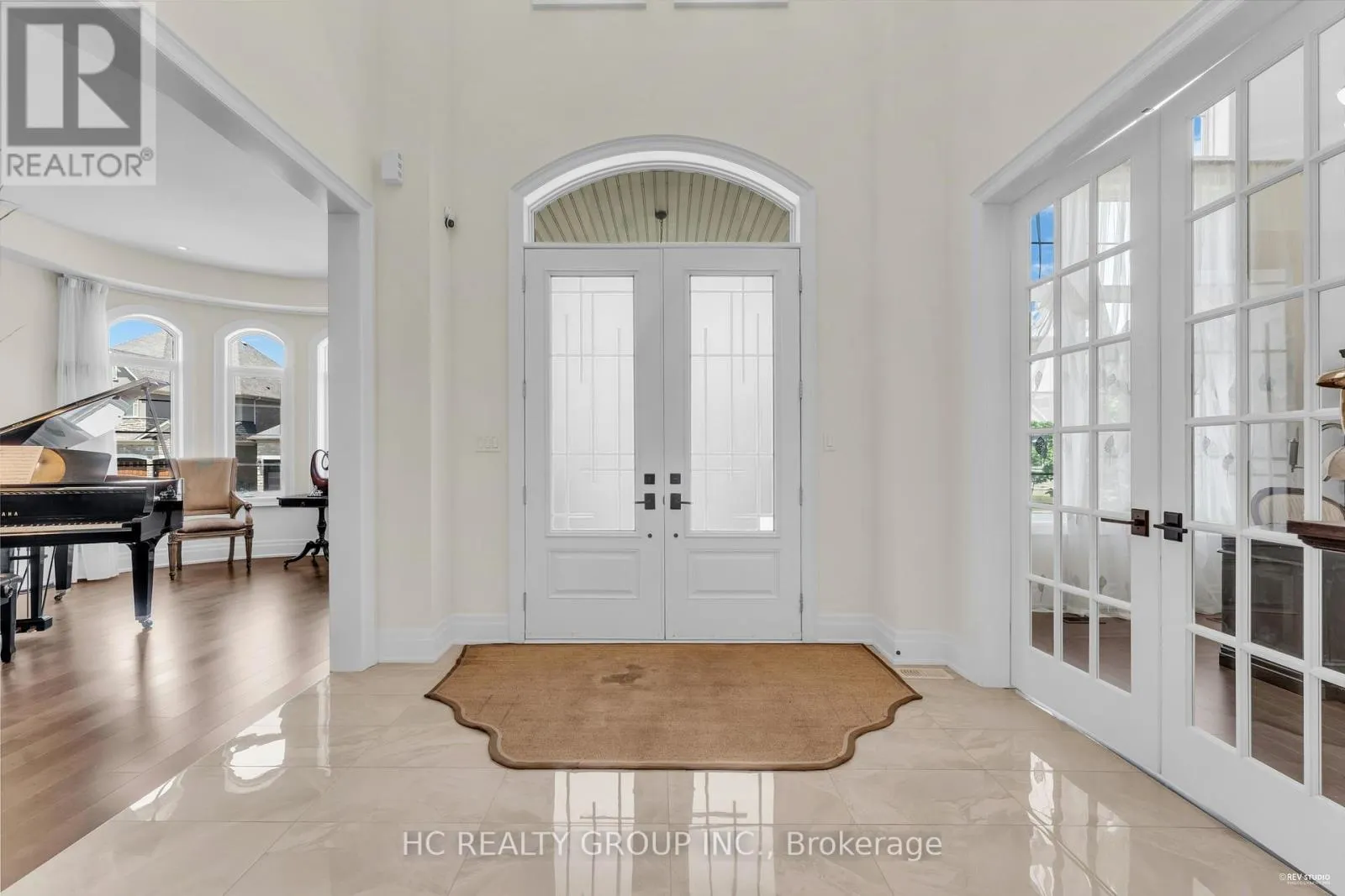 27 SIR HENRY COURT