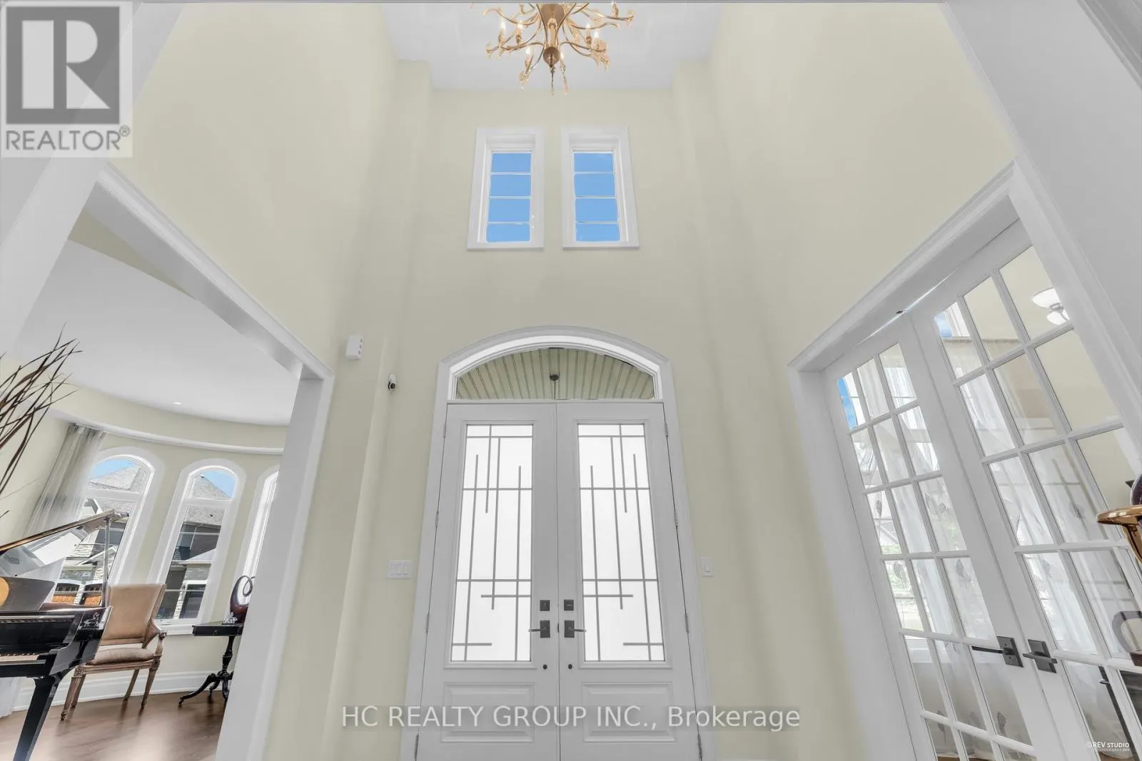 27 SIR HENRY COURT