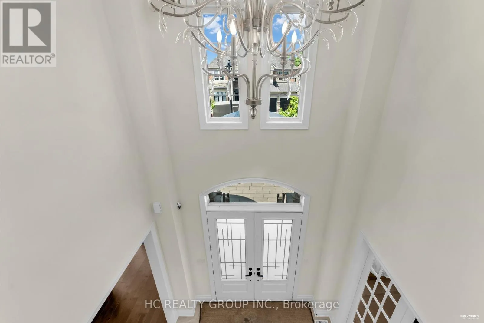 27 SIR HENRY COURT