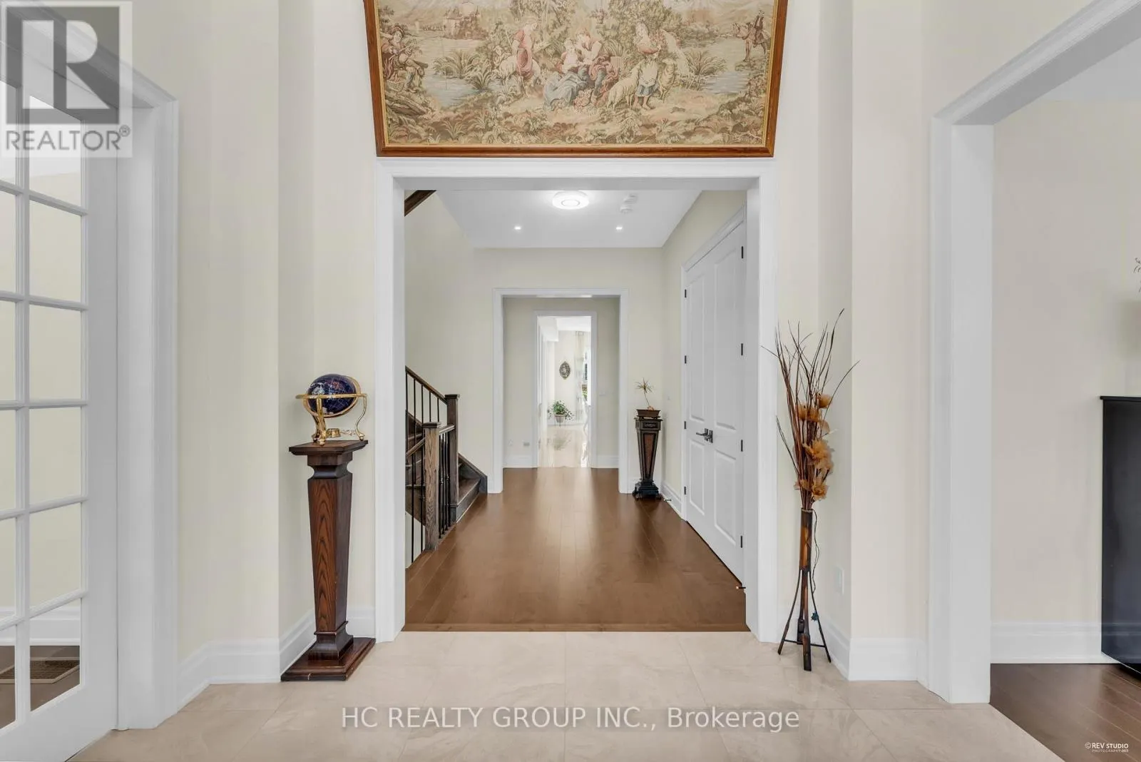 27 SIR HENRY COURT