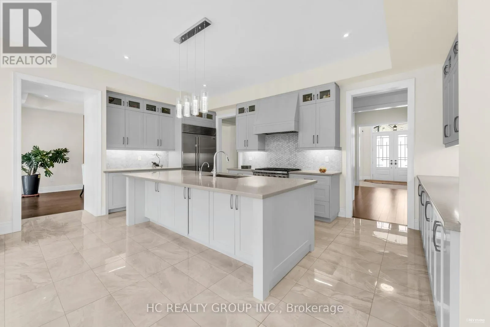 27 SIR HENRY COURT
