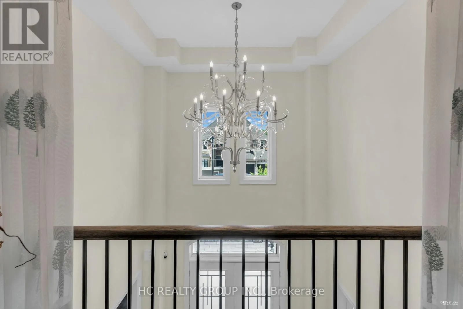 27 SIR HENRY COURT