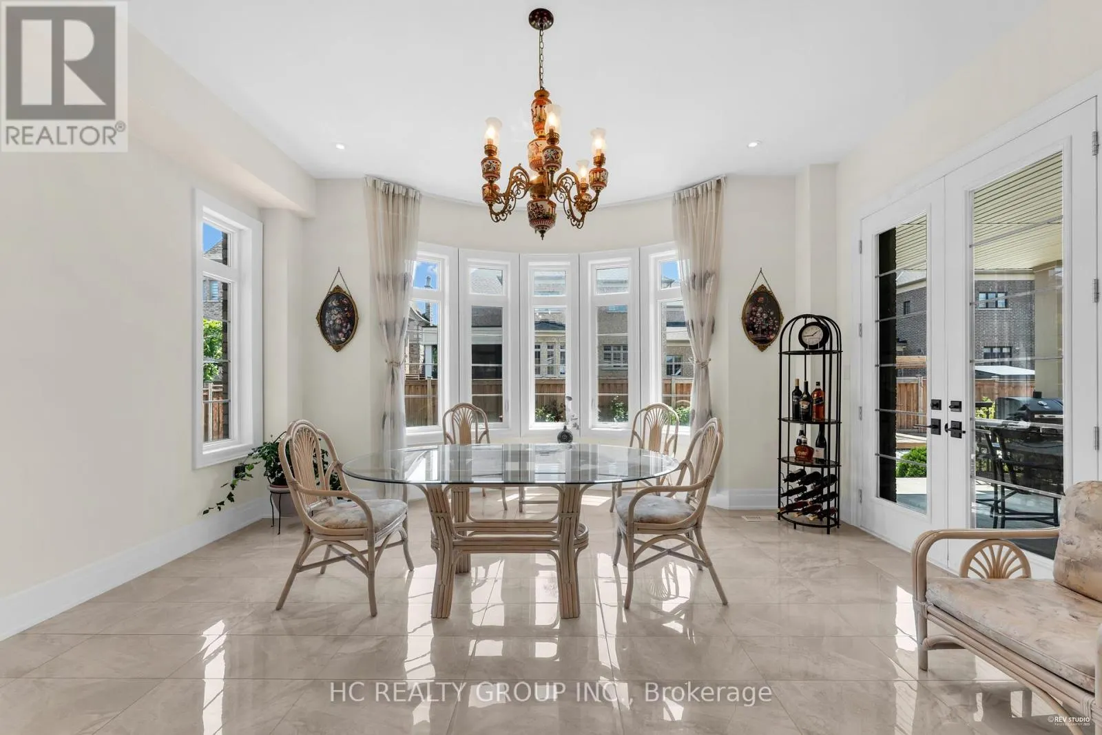 27 SIR HENRY COURT