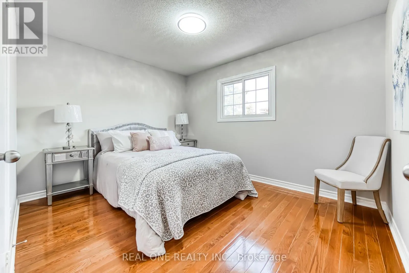 10 SQUIRE DRIVE