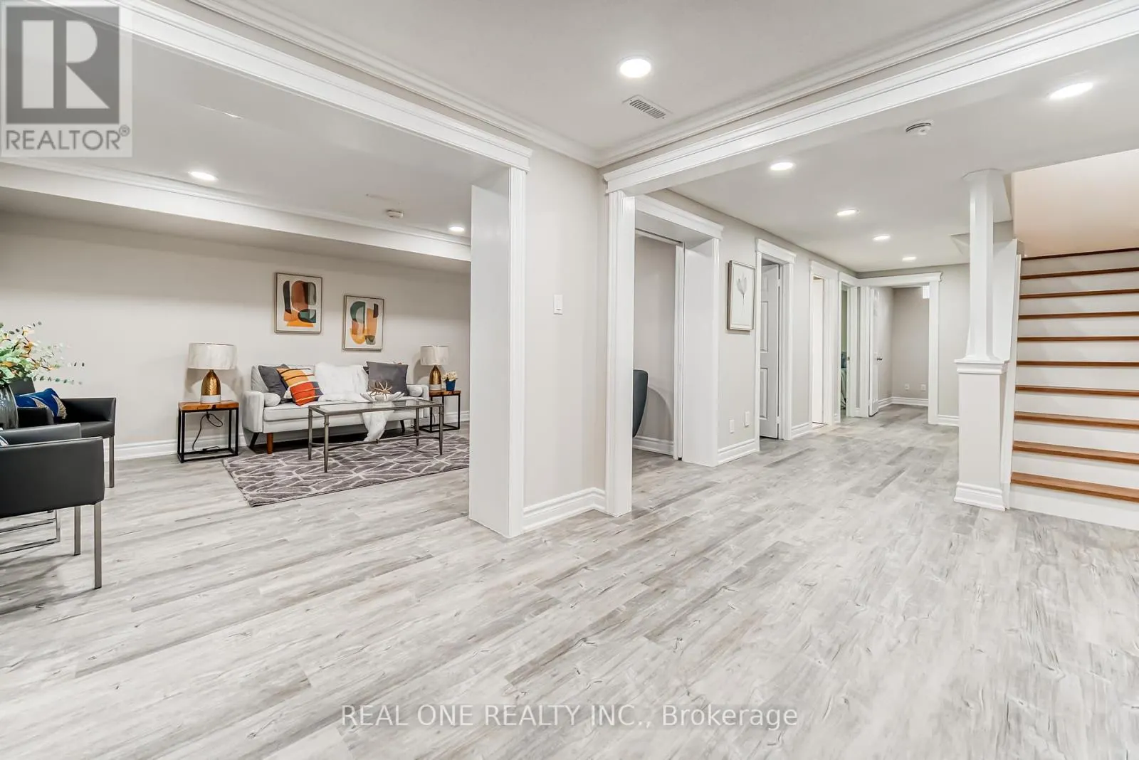 10 SQUIRE DRIVE