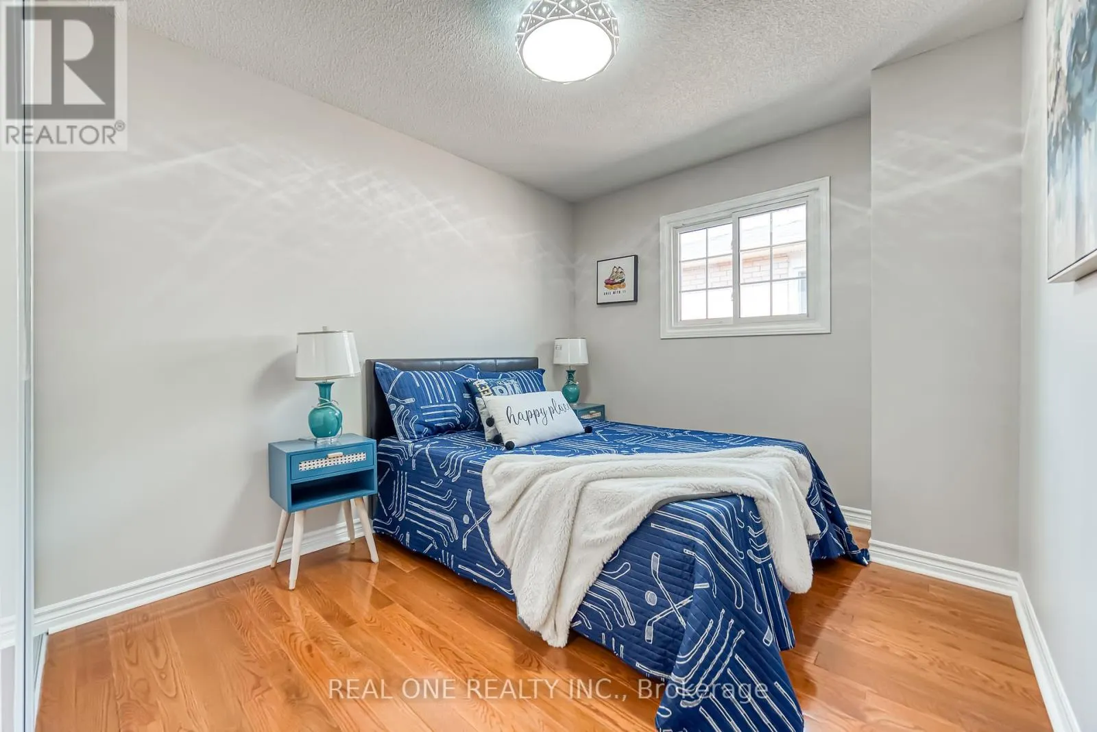 10 SQUIRE DRIVE