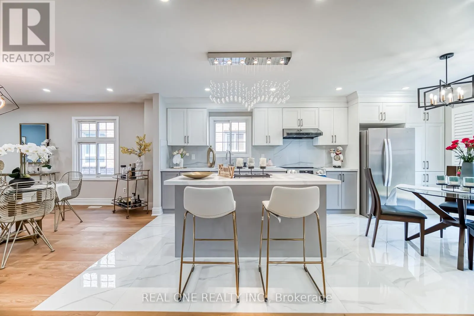 10 SQUIRE DRIVE