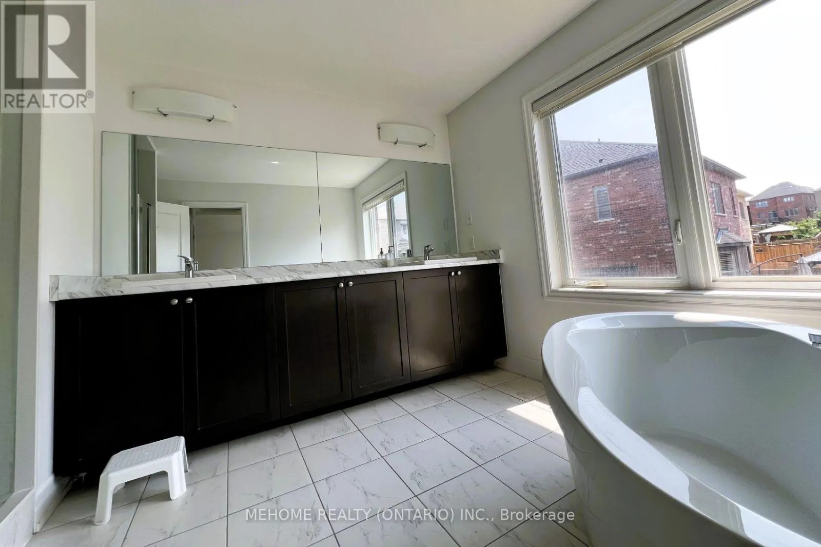 3 FRANK KELLY DRIVE