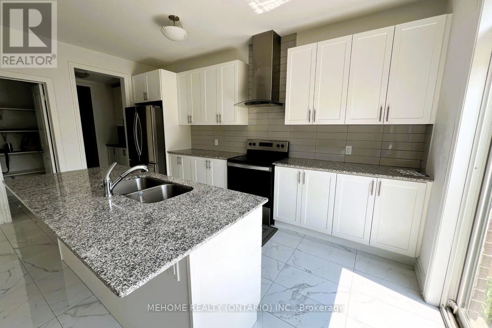 3 FRANK KELLY DRIVE