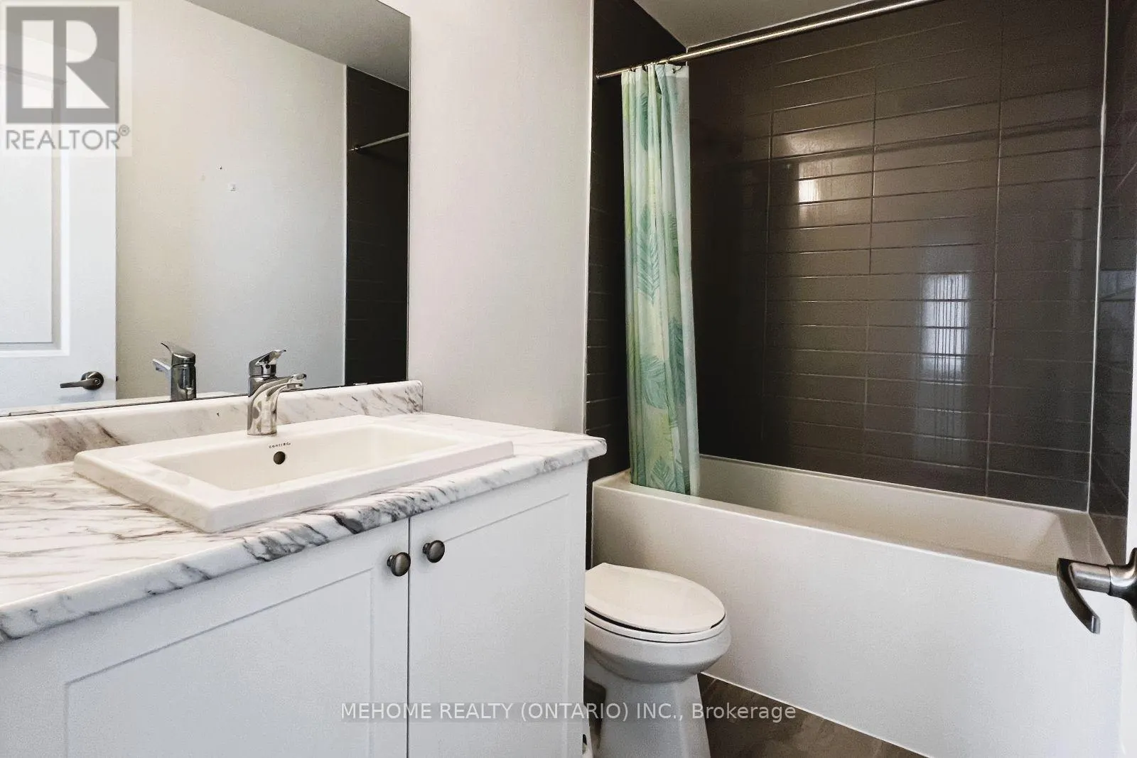 3 FRANK KELLY DRIVE