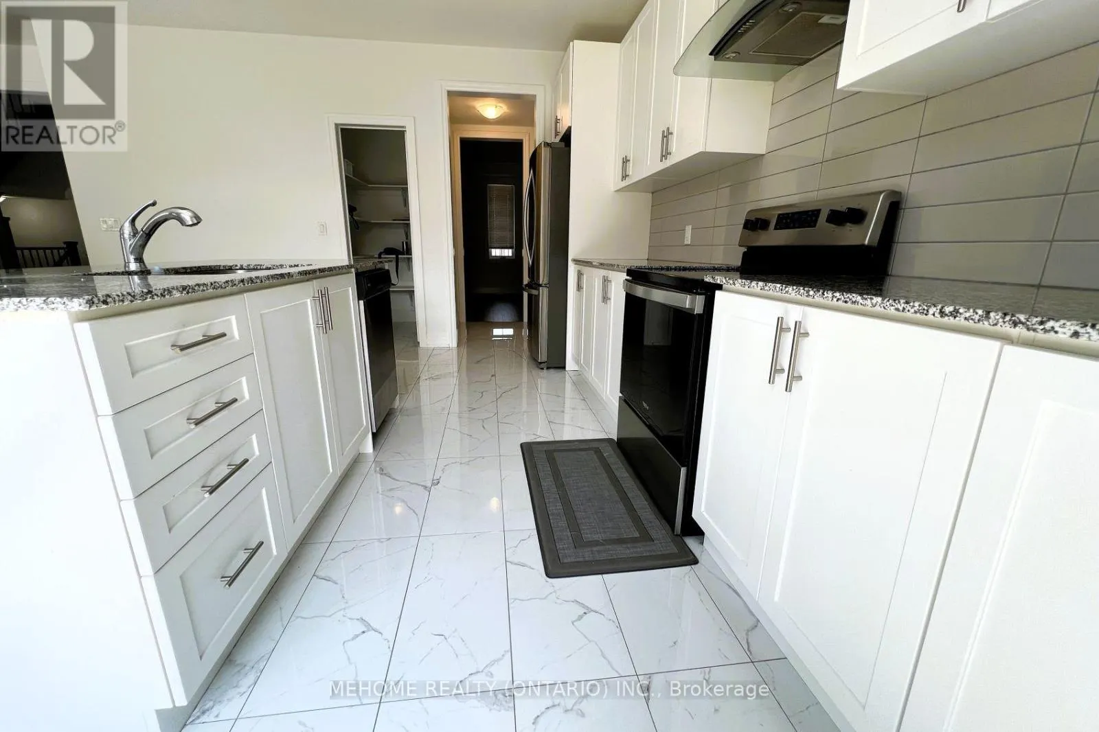 3 FRANK KELLY DRIVE
